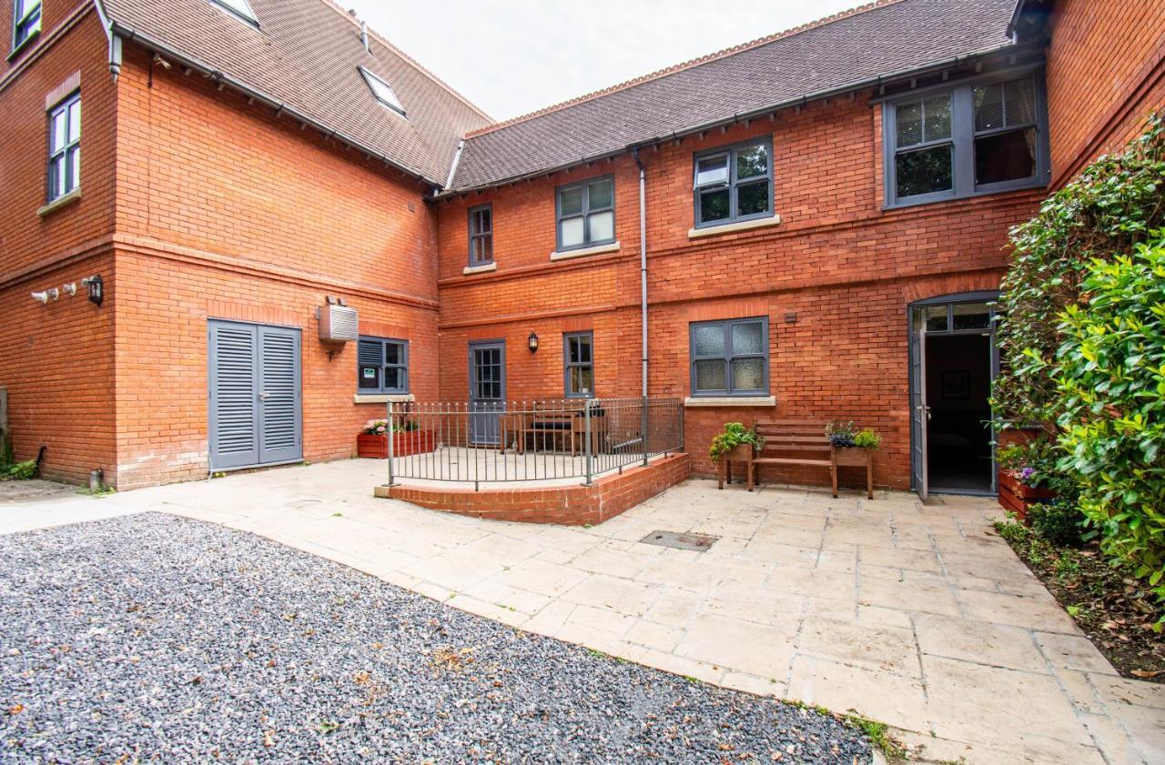 Eton House - Self Check-In, Ensuite Rooms & Self-Catering Studios Yeovil Exterior photo