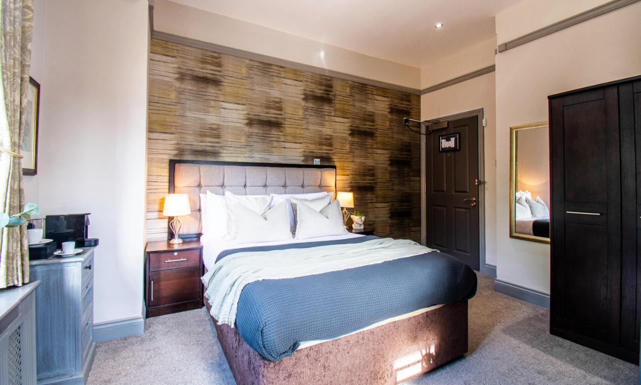Eton House - Self Check-In, Ensuite Rooms & Self-Catering Studios Yeovil Exterior photo