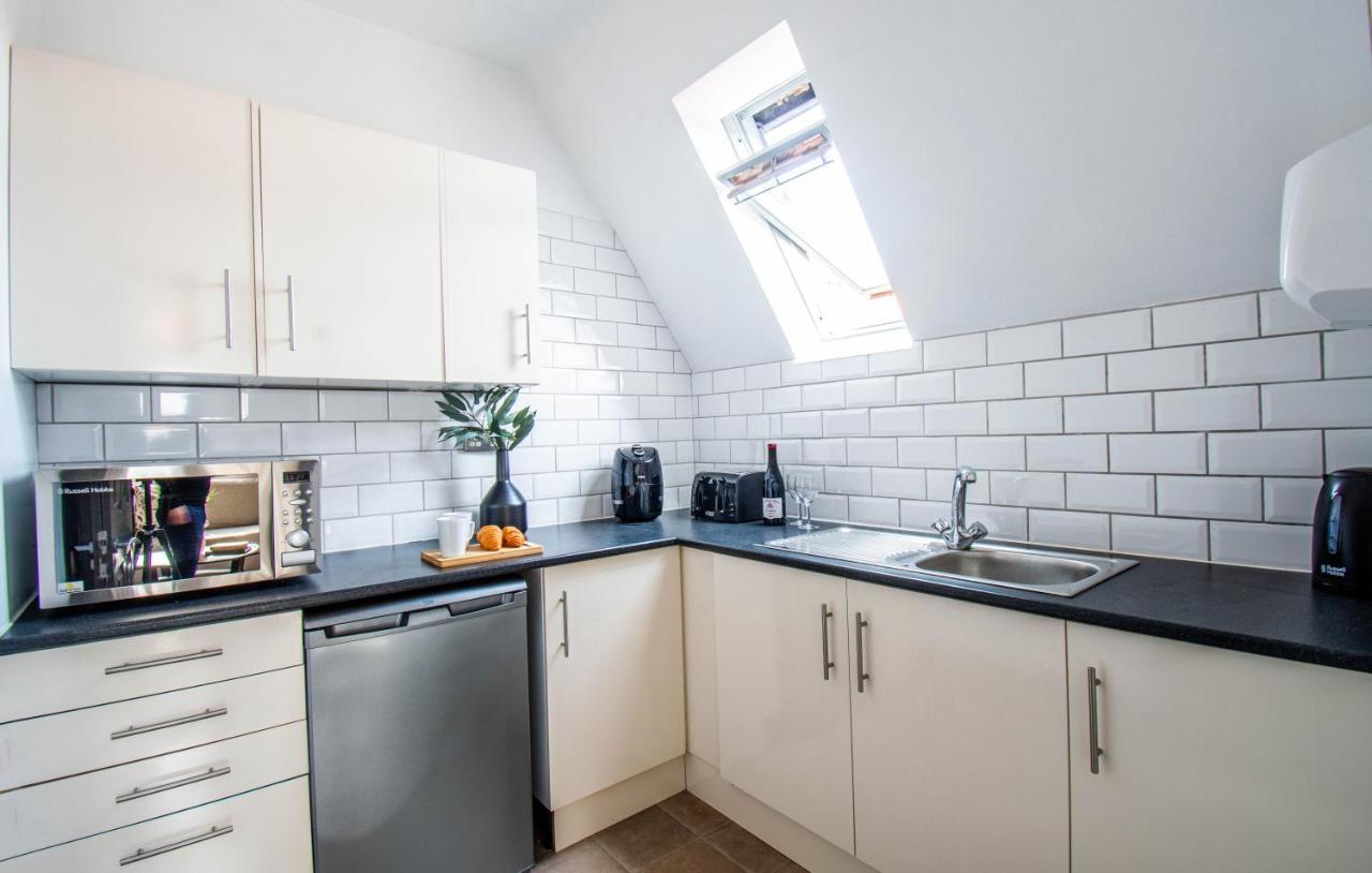 Eton House - Self Check-In, Ensuite Rooms & Self-Catering Studios Yeovil Exterior photo